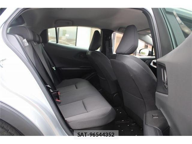 Toyota PRIUS 2023-02 8231329-26