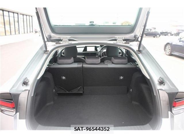 Toyota PRIUS 2023-02 8231329-29