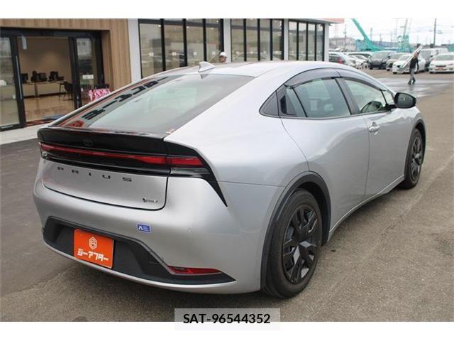 Toyota PRIUS 2023-02 8231329-4