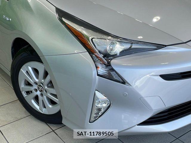 Toyota PRIUS 2016-06 8231336-11