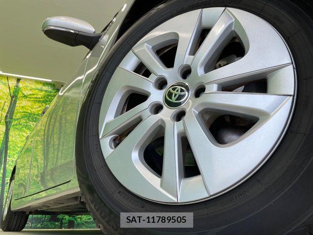 Toyota PRIUS 2016-06 8231336-12
