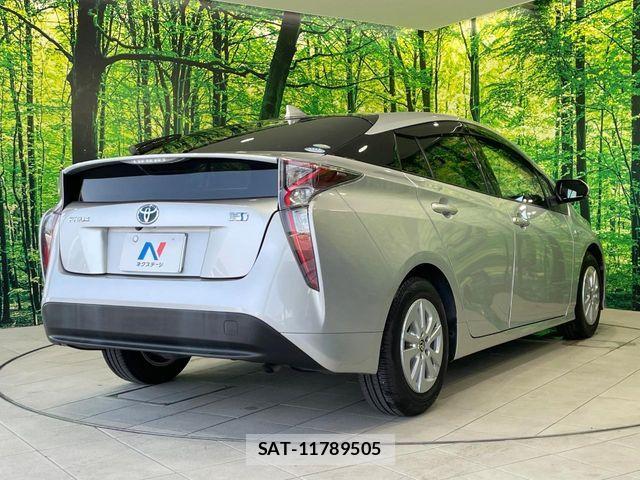 Toyota PRIUS 2016-06 8231336-16