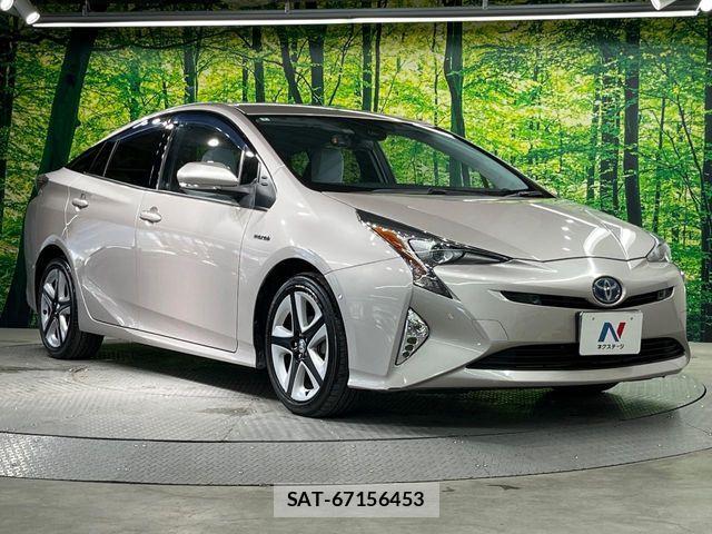 Toyota PRIUS 2016-06 8231332-15