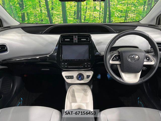 Toyota PRIUS 2016-06 8231332-1