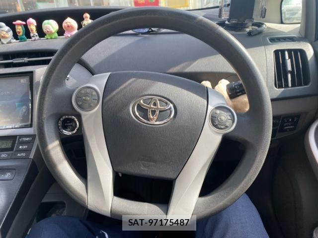 Toyota PRIUS 2011-11 8231373-15