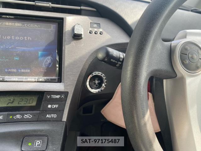 Toyota PRIUS 2011-11 8231373-20