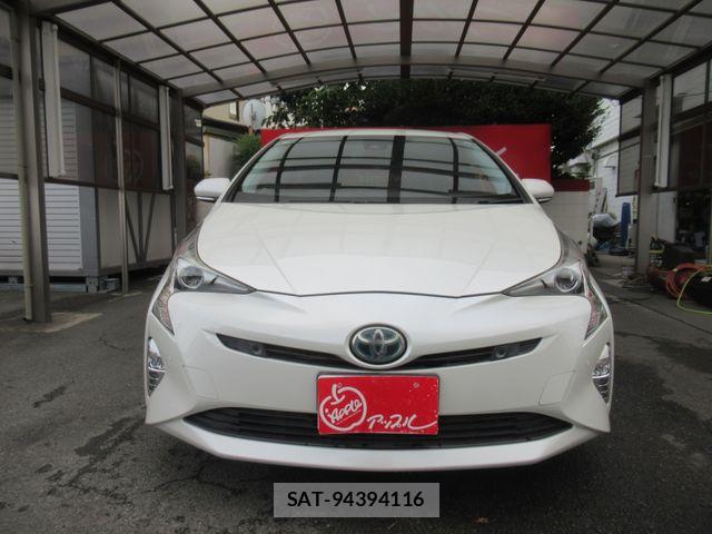 Toyota PRIUS 2017-05 8231334-10