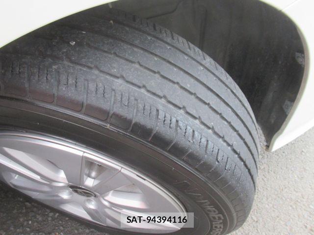Toyota PRIUS 2017-05 8231334-14