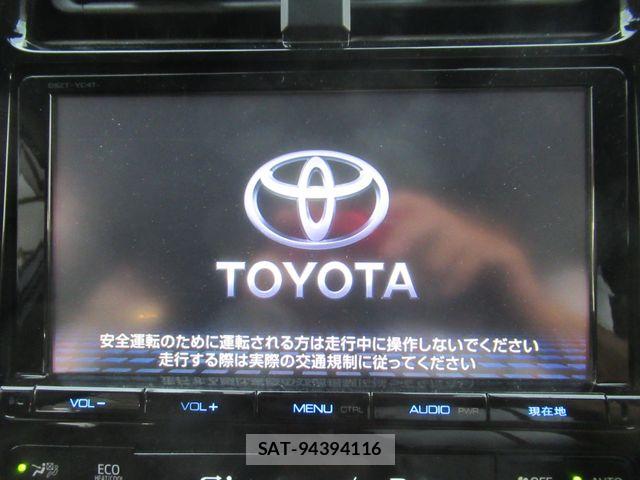 Toyota PRIUS 2017-05 8231334-15