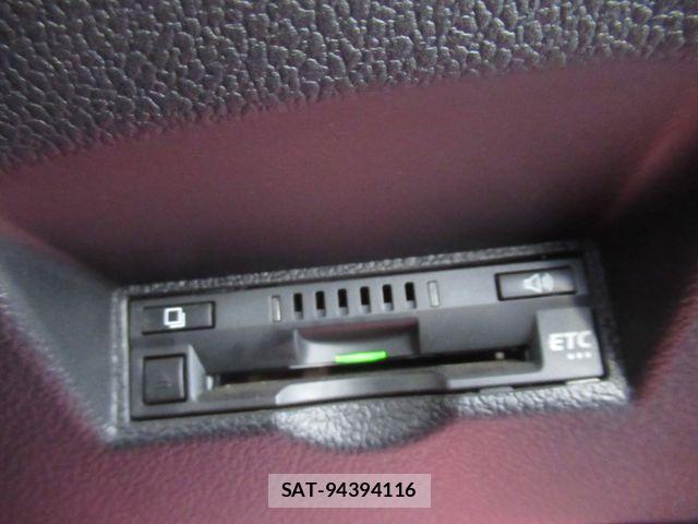Toyota PRIUS 2017-05 8231334-19