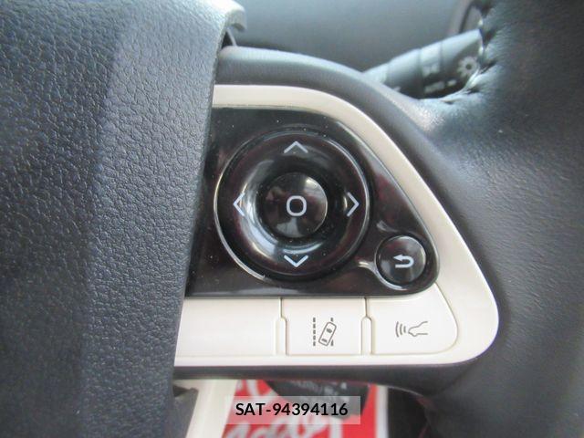 Toyota PRIUS 2017-05 8231334-25