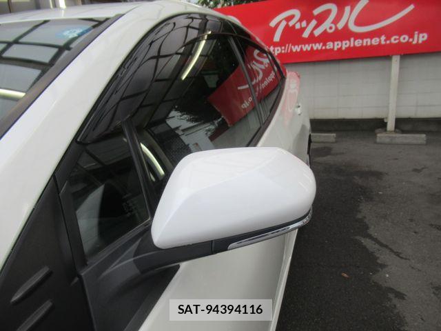 Toyota PRIUS 2017-05 8231334-26