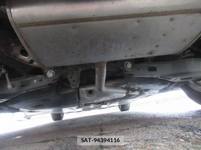 Toyota PRIUS 2017-05 8231334-28