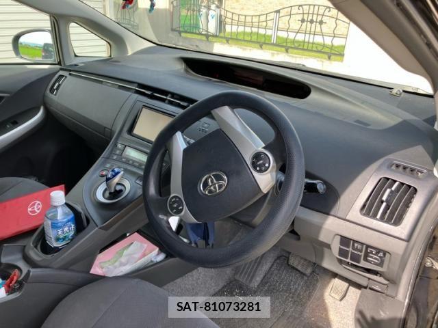 Toyota PRIUS 2010-08 8231375-9
