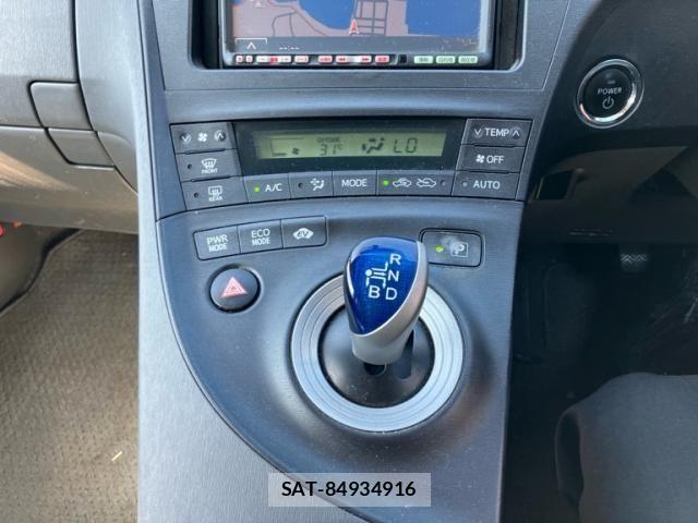 Toyota PRIUS 2010-10 8231377-24