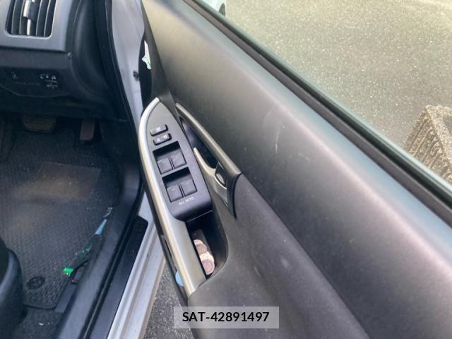 Toyota PRIUS 2014-05 8231364-11