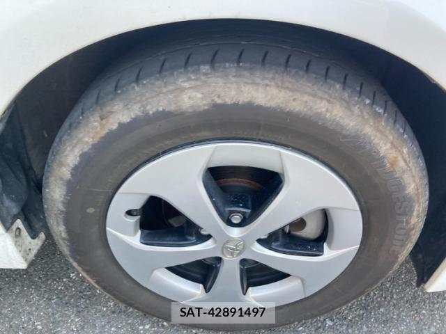 Toyota PRIUS 2014-05 8231364-6