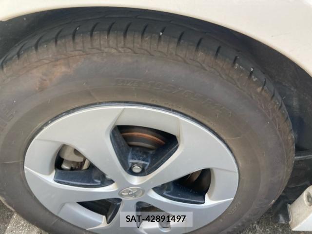 Toyota PRIUS 2014-05 8231364-7