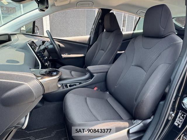 Toyota PRIUS 2021-06 8231331-10