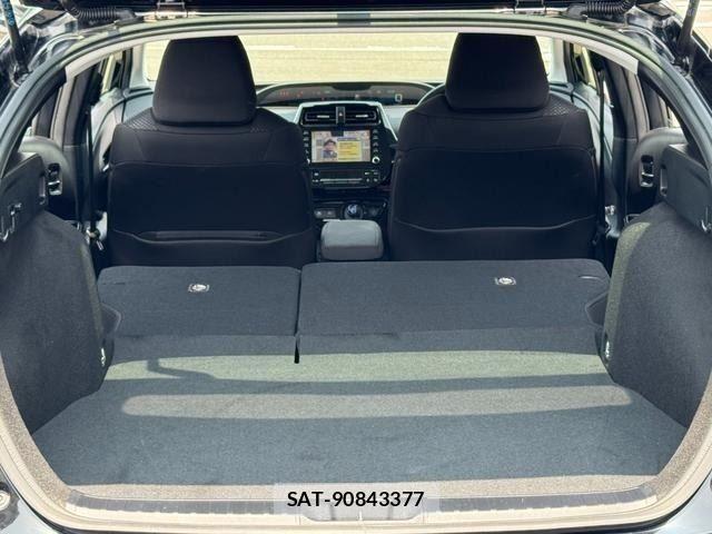 Toyota PRIUS 2021-06 8231331-12