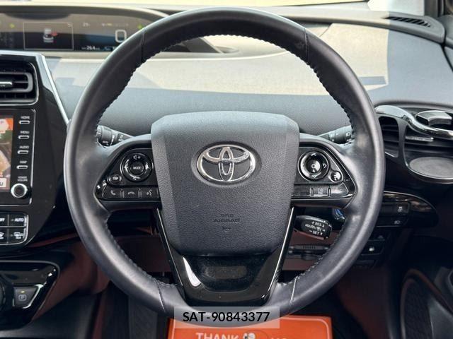 Toyota PRIUS 2021-06 8231331-14