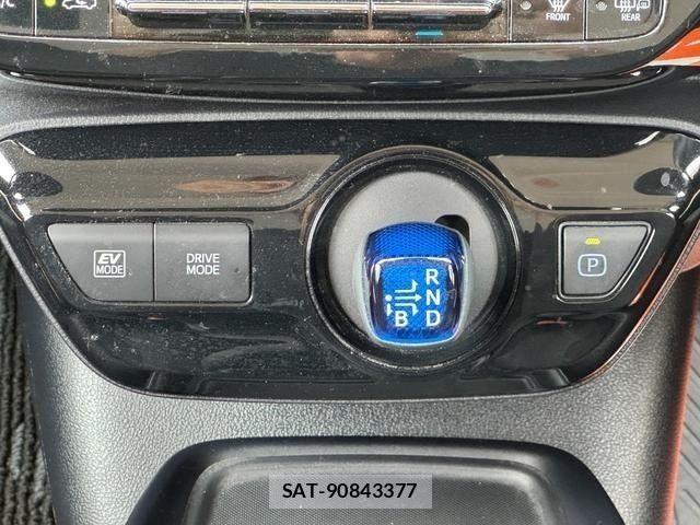 Toyota PRIUS 2021-06 8231331-18