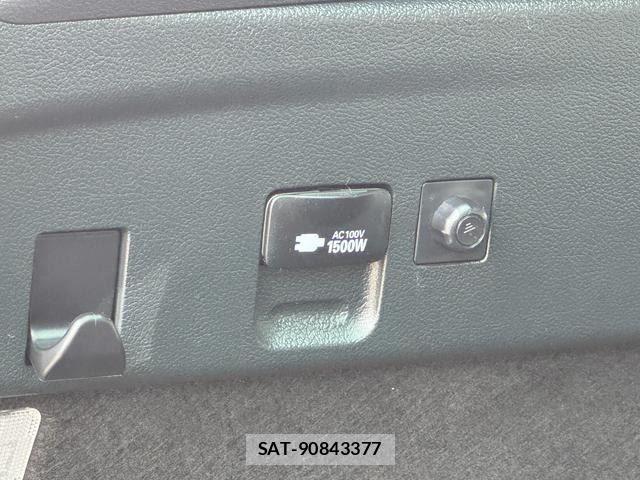 Toyota PRIUS 2021-06 8231331-27