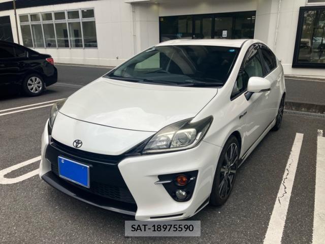 Toyota PRIUS 2016-03 8231353-0