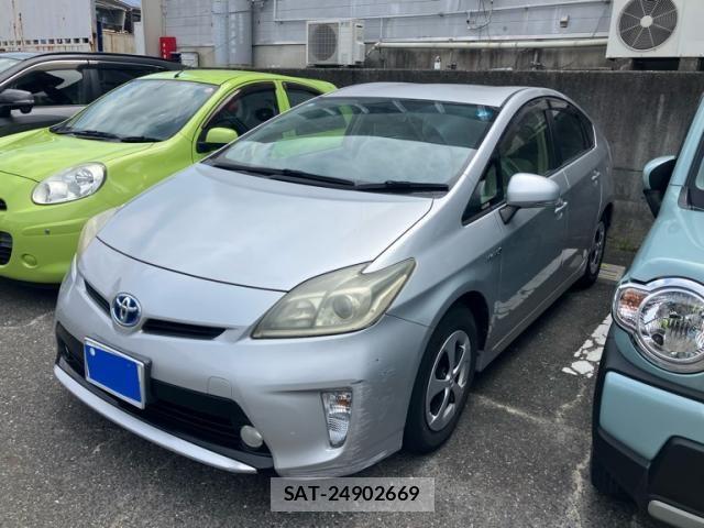 Toyota PRIUS 2012-07 8231358-0