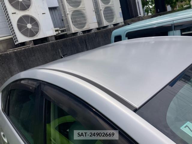 Toyota PRIUS 2012-07 8231358-8