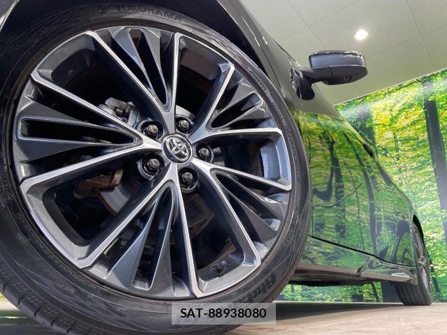 Toyota PRIUS 2023-10 8231325-12