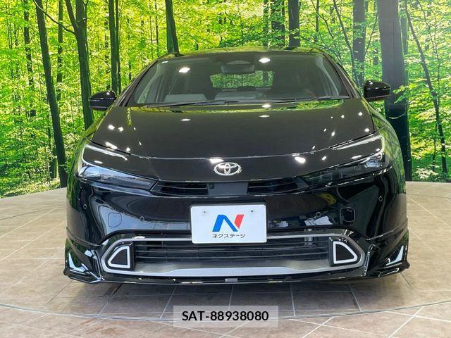 Toyota PRIUS 2023-10 8231325-13