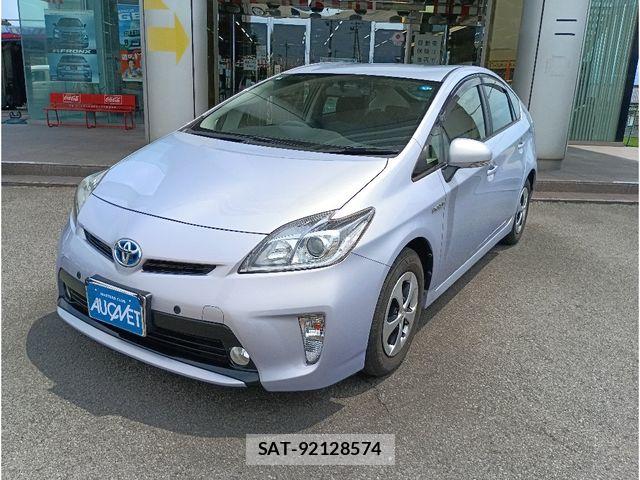 Toyota PRIUS 2014-03 8231348-0