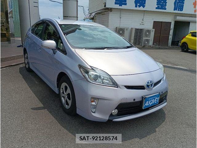 Toyota PRIUS 2014-03 8231348-13