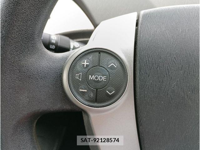 Toyota PRIUS 2014-03 8231348-21