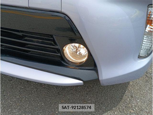 Toyota PRIUS 2014-03 8231348-28