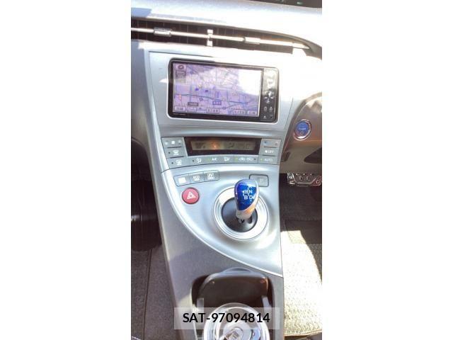 Toyota PRIUS 2012-02 8231359-9