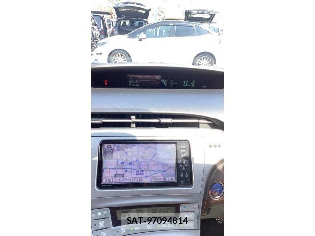 Toyota PRIUS 2012-02 8231359-10