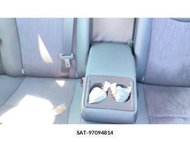 Toyota PRIUS 2012-02 8231359-11