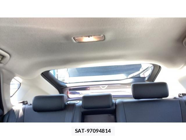 Toyota PRIUS 2012-02 8231359-12