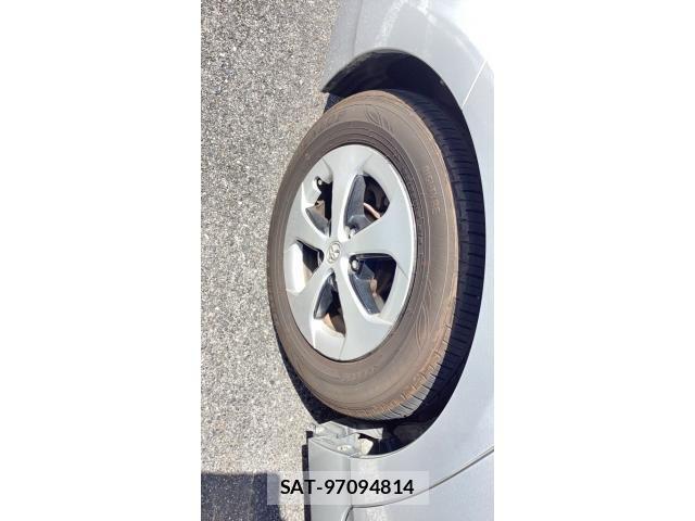 Toyota PRIUS 2012-02 8231359-2