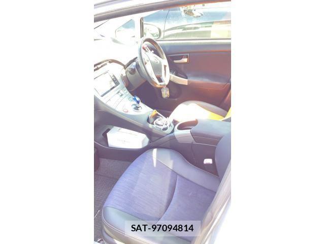 Toyota PRIUS 2012-02 8231359-7