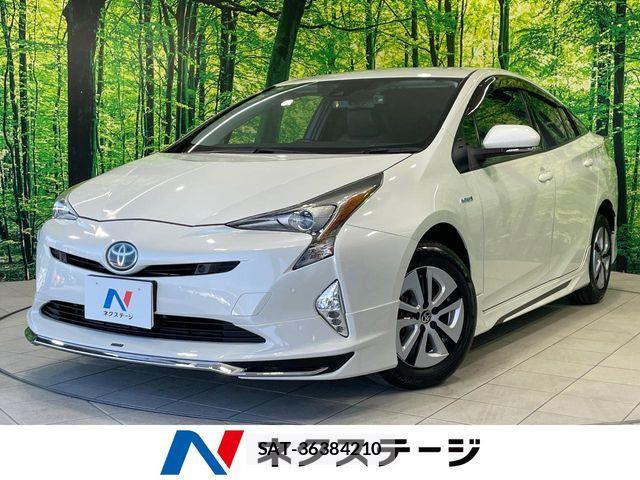 Toyota PRIUS 2017-01 8231335-0