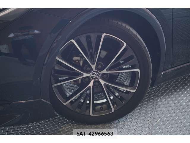 Toyota PRIUS 2023-06 8231326-10