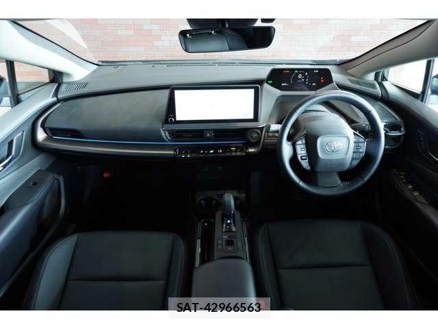 Toyota PRIUS 2023-06 8231326-4