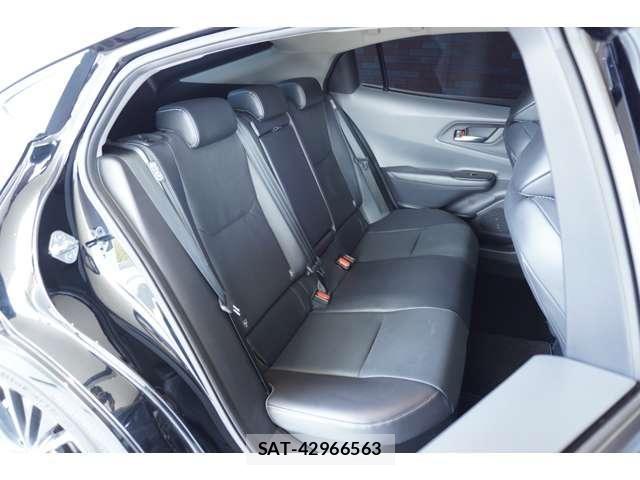 Toyota PRIUS 2023-06 8231326-6