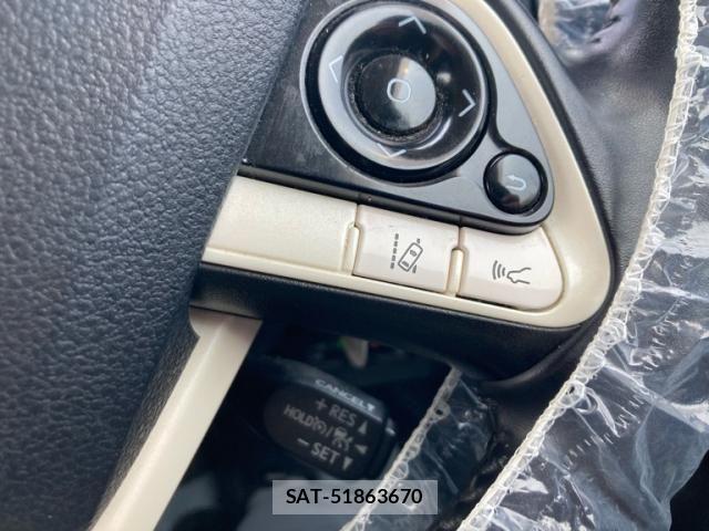 Toyota PRIUS 2017-12 8231345-15