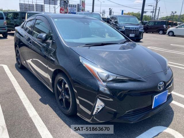 Toyota PRIUS 2017-12 8231345-1