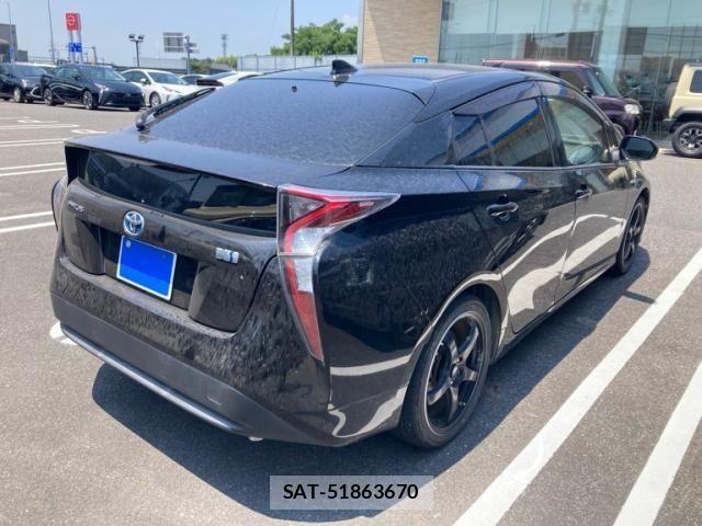 Toyota PRIUS 2017-12 8231345-7