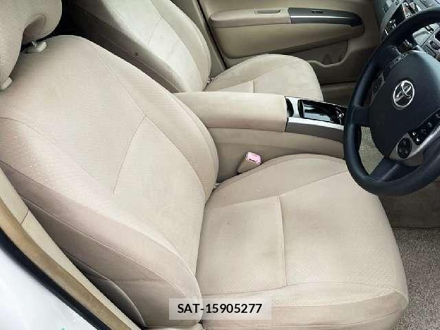 Toyota PRIUS 2004-02 8231349-3
